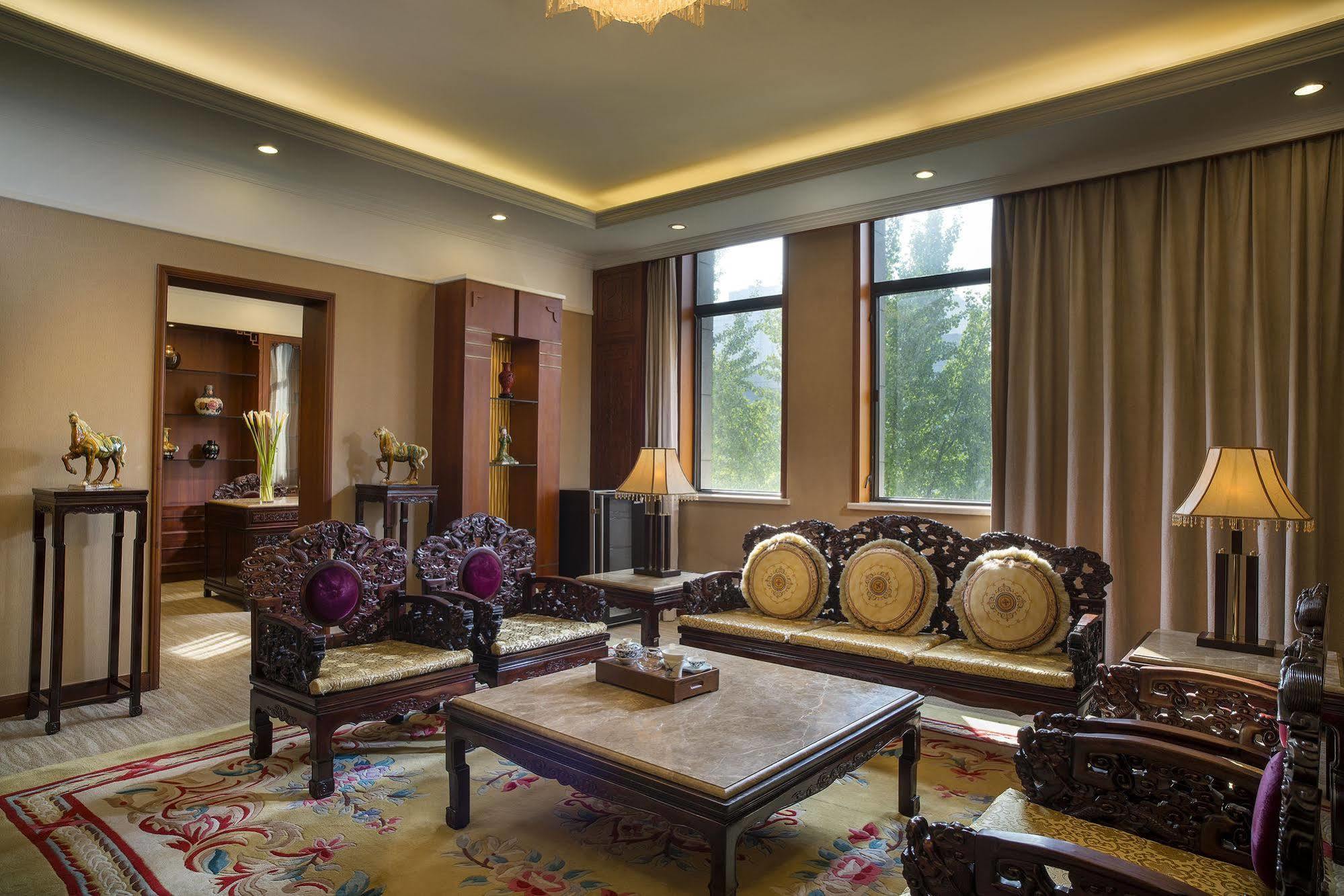 โรงแรมแกรนด์ เมอร์เคียว ออน เรนมิน สแควร์ ซีอาน ภายนอก รูปภาพ
