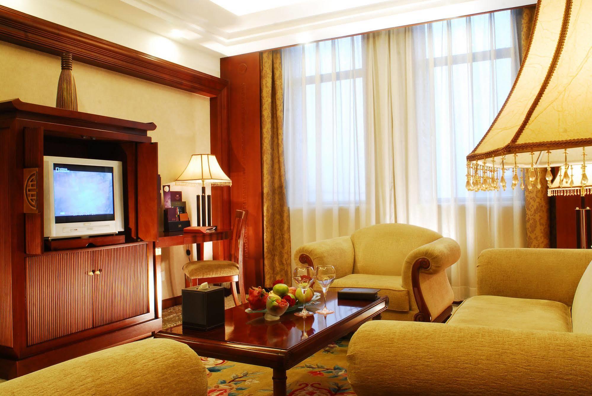 โรงแรมแกรนด์ เมอร์เคียว ออน เรนมิน สแควร์ ซีอาน ภายนอก รูปภาพ